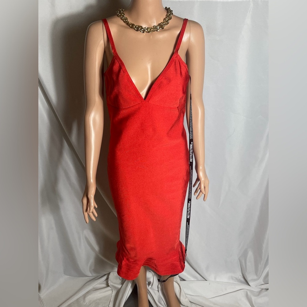 PrettyLittleThing Red Bodycon Midi Dress V Neck US 8 NWT